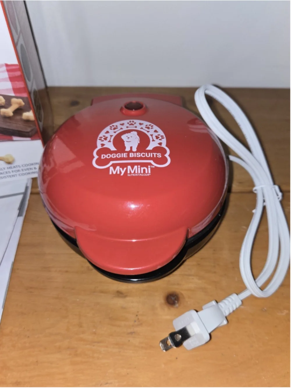 Nostalgia MyMini Dog Biscuit Treat Maker Red - Tested Never Used Box Wear